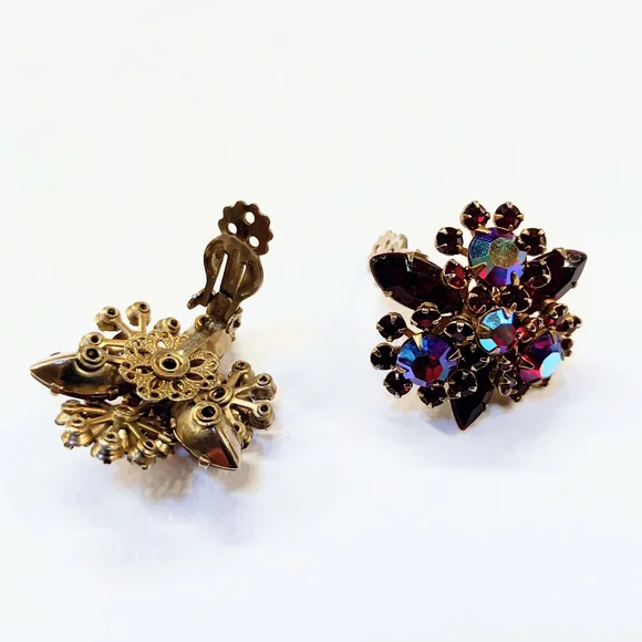 Vintage Rhinestone Earrings Clip - Picture 4 of 4